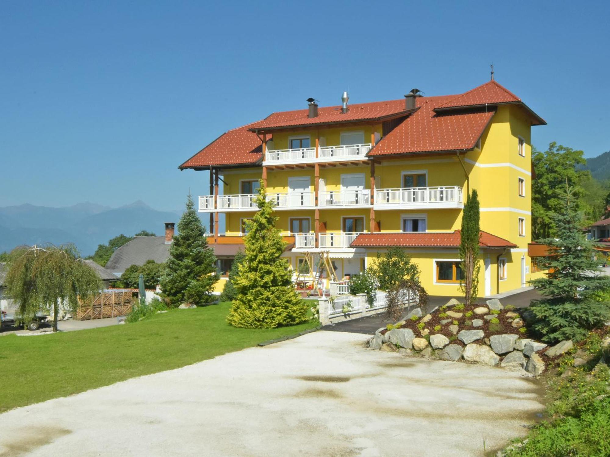 Hotel Berghof Millstatt Exteriör bild